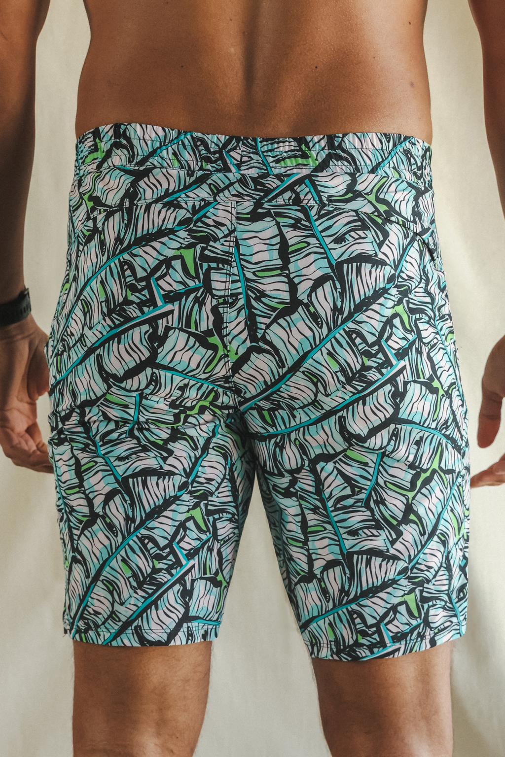 The Easy Breezy | Blue Tropical Ball Hammock® 9 Inch Athletic Shorts - Shinesty
