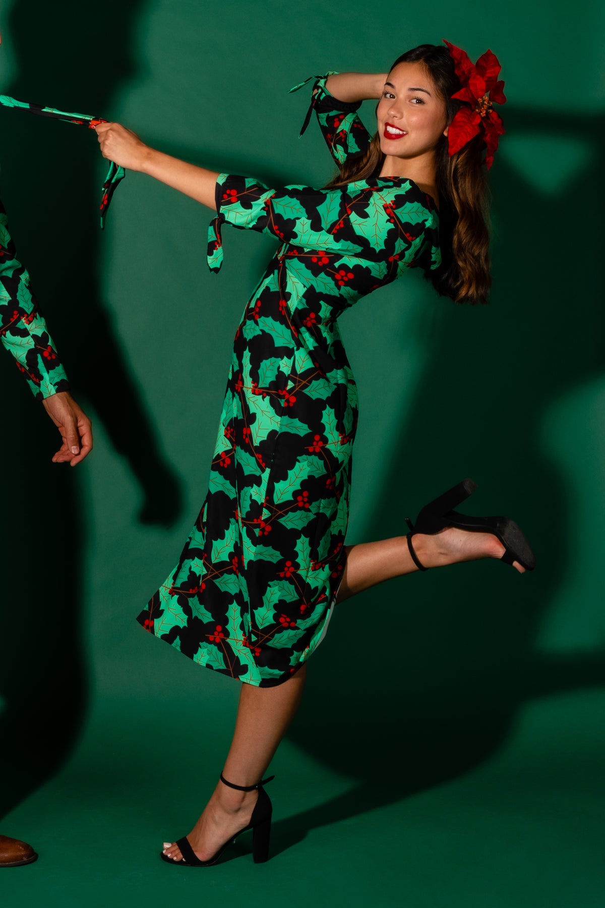 The Deck Yourselves | Holly Pattern Midi Formal Christmas Dress - Shinesty
