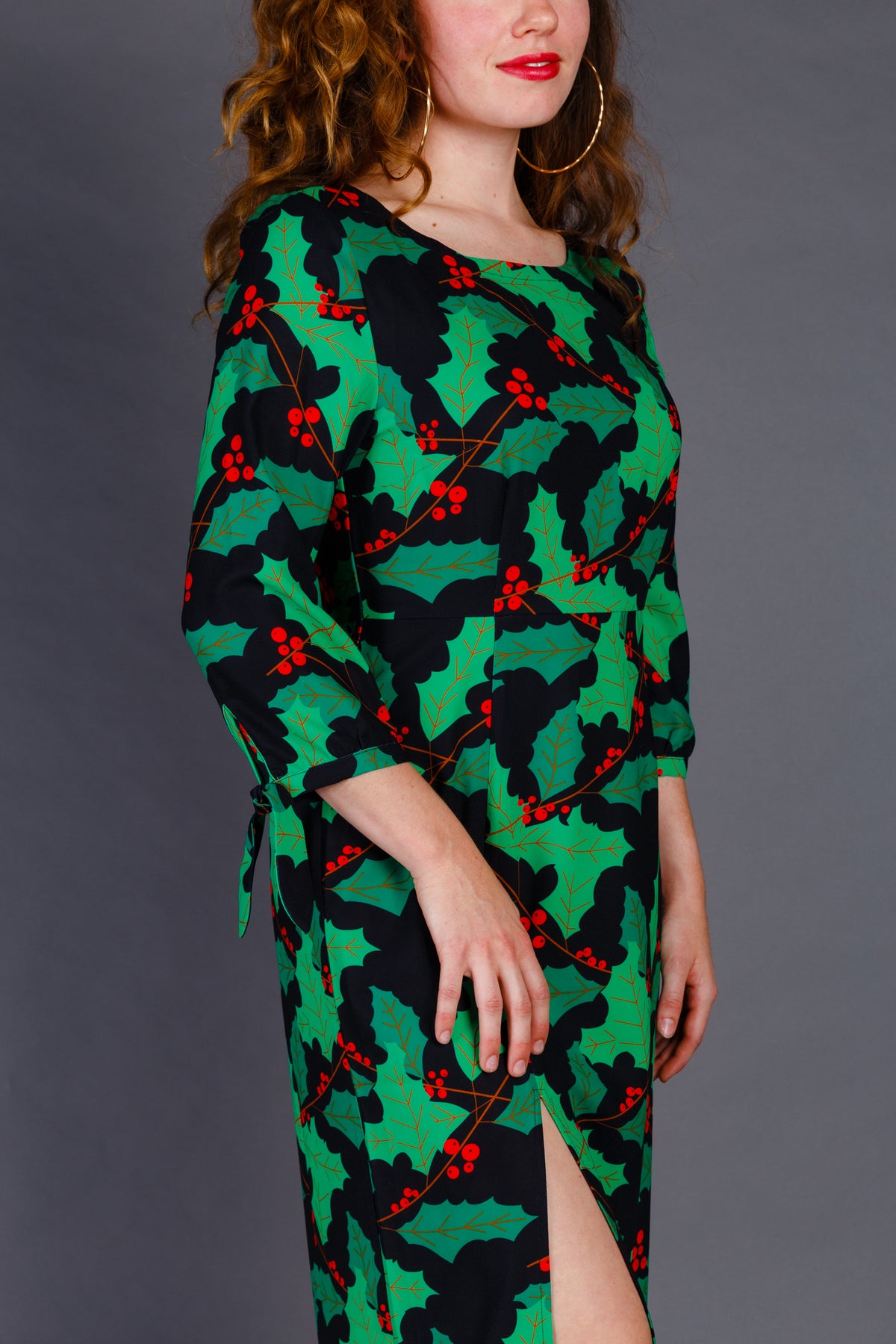 The Deck Yourselves | Holly Pattern Midi Formal Christmas Dress - Shinesty
