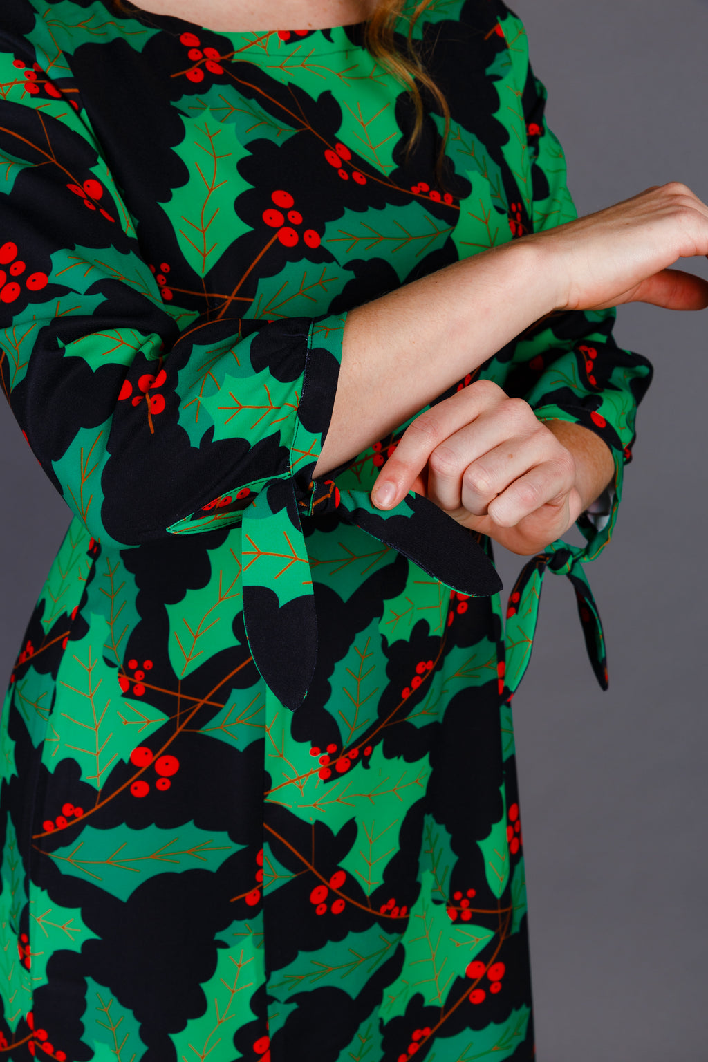 The Deck Yourselves | Holly Pattern Midi Formal Christmas Dress - Shinesty