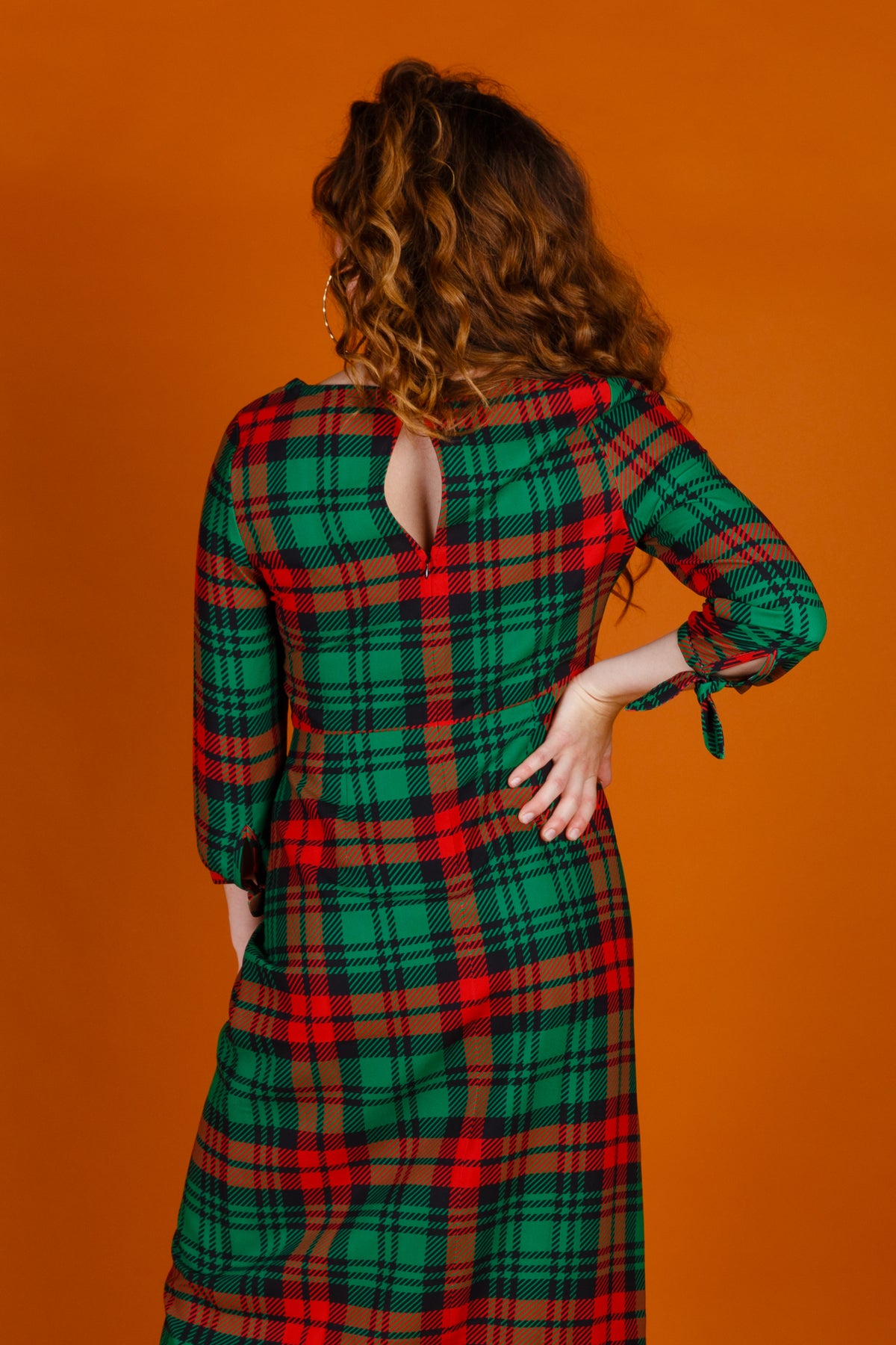 The Lincoln Log Love Lady | Midi Christmas Dress - Shinesty